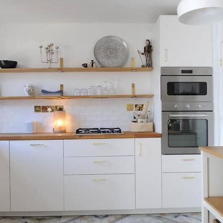 Light Filled Mid- Century 3 Bed Cottage In Dulwich London Exterior photo