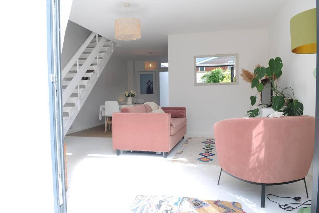 Light Filled Mid- Century 3 Bed Cottage In Dulwich London Exterior photo